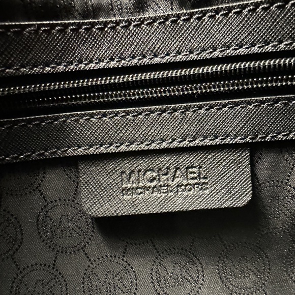 Michael Kors Purse - Picture 7 of 7